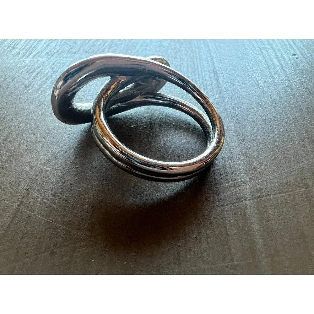 Abstract Sculptural Pearl Ring Size 9.5 Silver Tone Modernist Bypass Fluid